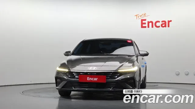 Hyundai Avante CN7 — Фото автомобиля 3