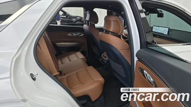 Genesis GV70 — Фото автомобиля 17