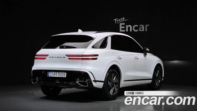 Genesis GV70 2.5T Бензин 2WD — Фото автомобиля 2