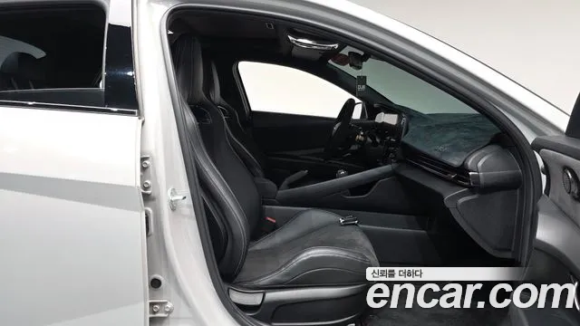 Hyundai AVANTE — Фото автомобиля 25