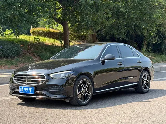 Mercedes-Benz C-Class — Фото автомобиля 3