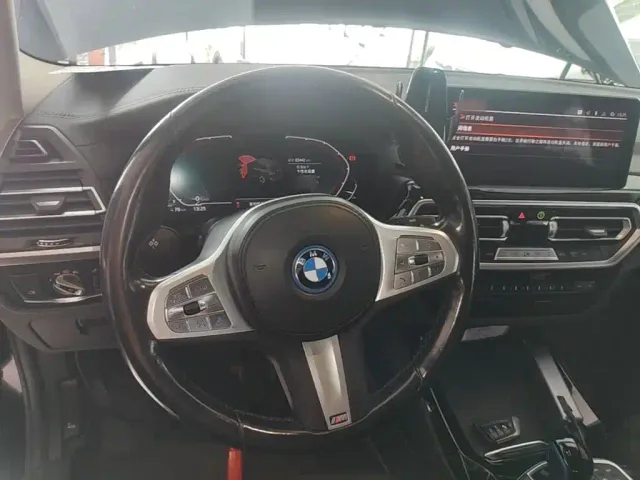 BMW BMW iX3 2022 Facelift Leading Model — Фото автомобиля 10