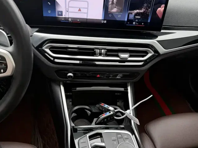 BMW 3 Series — Фото автомобиля 12