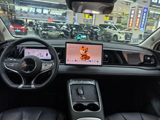 BYD Sealion 05 EV — Фото автомобиля 12
