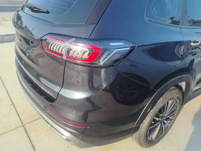 Chery Tiggo 8 PLUS — Фото автомобиля 7