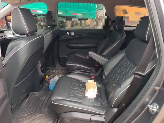 Wuling Jiachen — Фото автомобиля 14
