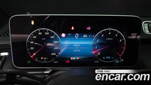 Mercedes-Benz S-Class — Фото автомобиля 8