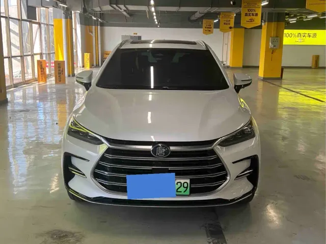 BYD Tang — Фото автомобиля 2