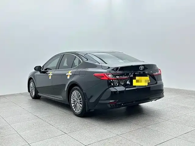 Toyota Camry — Фото автомобиля 4