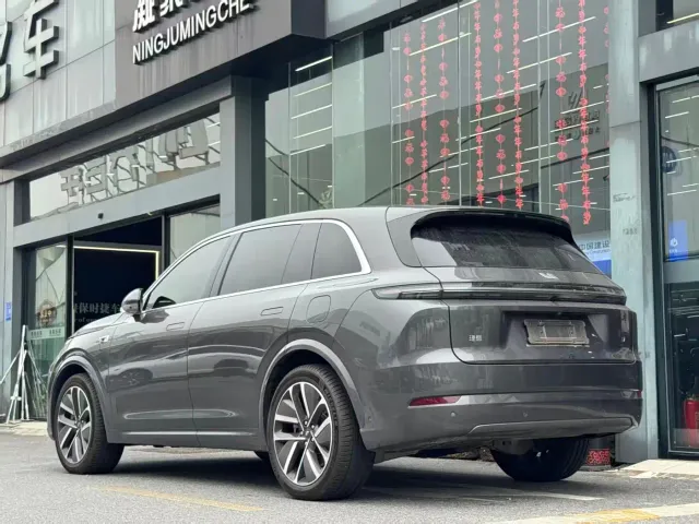 Li Auto L7 — Фото автомобиля 6