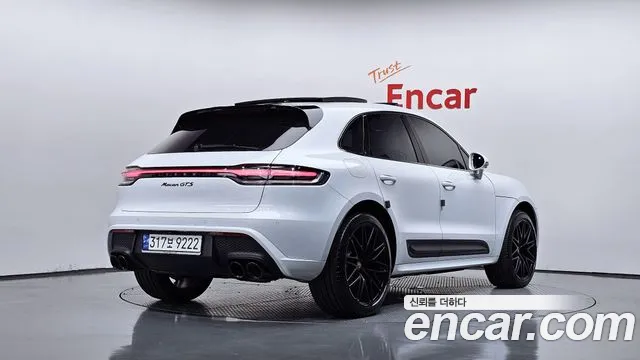 Porsche Macan — Фото автомобиля 2