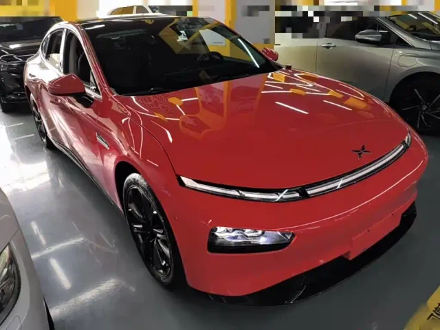 Xpeng P7 — Фото автомобиля 3