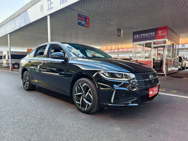 Volkswagen Lavida — Фото автомобиля 3