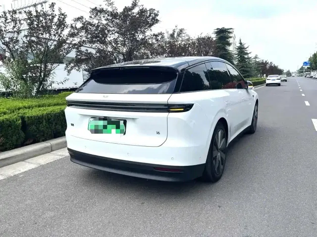 Li Auto i6 — Фото автомобиля 7