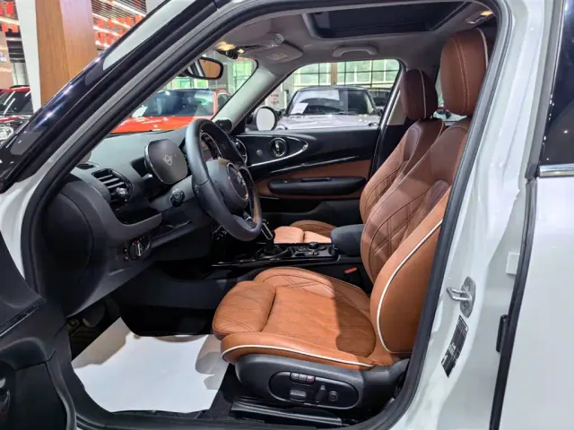 MINI Clubman — Фото автомобиля 6