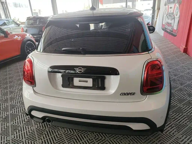 MINI Hatch — Фото автомобиля 5