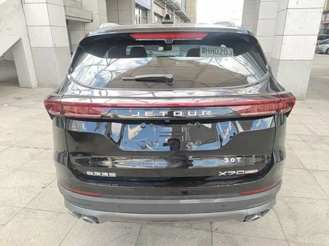 Jetour X70 Plus — Фото автомобиля 3