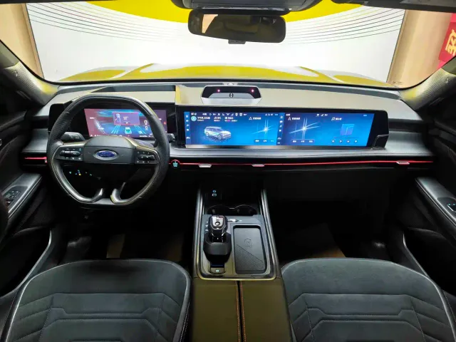 Ford Edge — Фото автомобиля 7