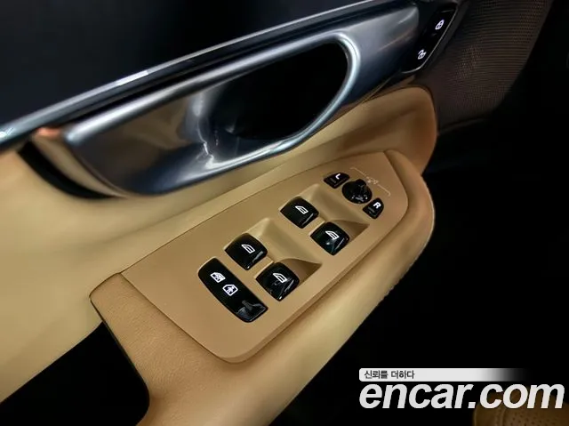 Volvo XC90 Generation 2 — Фото автомобиля 15