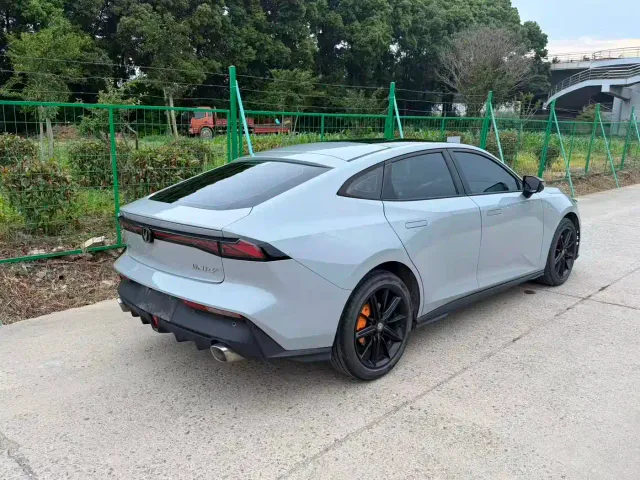 Changan UNI-V — Фото автомобиля 6