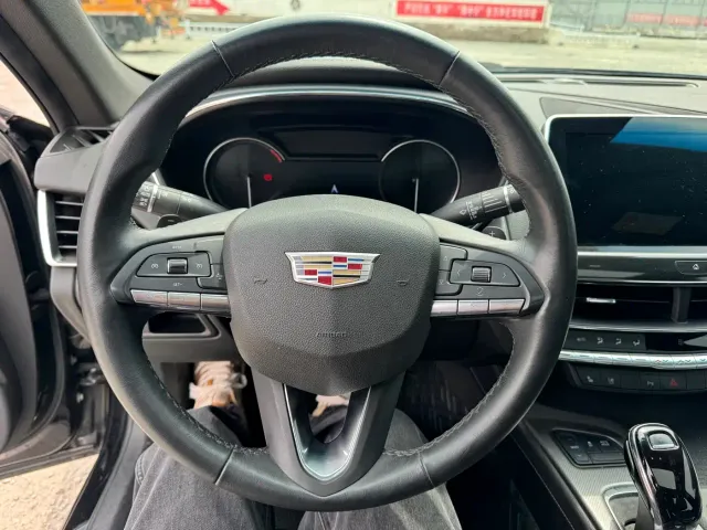 Cadillac CT5 — Фото автомобиля 10