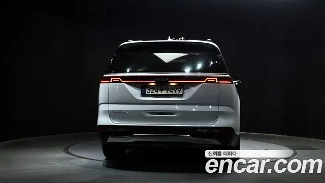 Kia Canival Carnival 4 поколение Дизель 7 мест Signature — Фото автомобиля 4