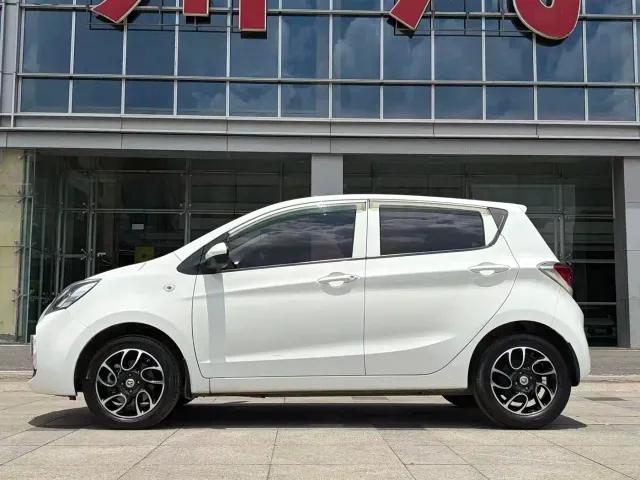 Changan Benben E-Star — Фото автомобиля 8