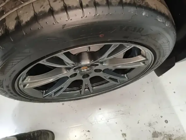 Tesla Model Y — Фото автомобиля 22