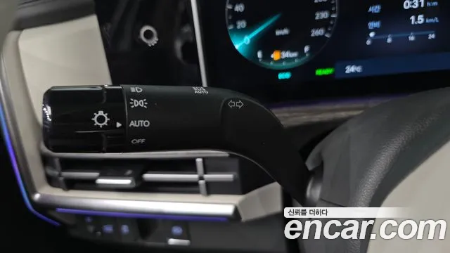Hyundai Santafe — Фото автомобиля 27