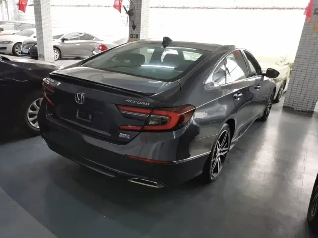 Honda Accord — Фото автомобиля 6