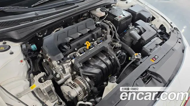 Hyundai Avante CN7 — Фото автомобиля 9