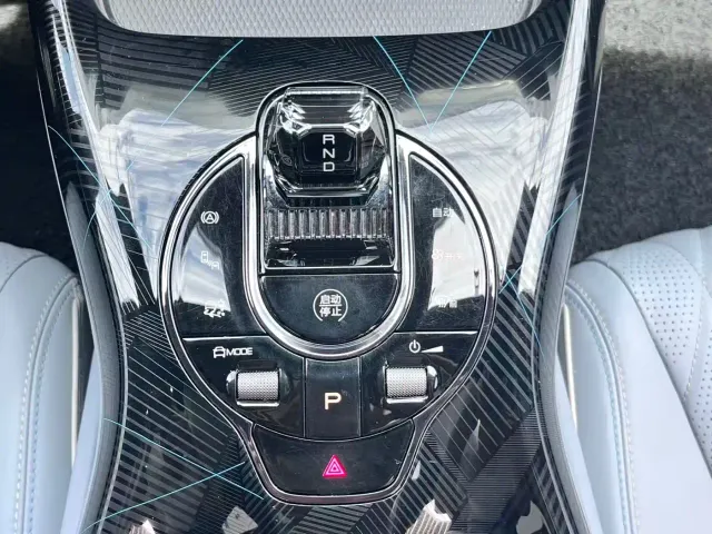 BYD Seal — Фото автомобиля 10