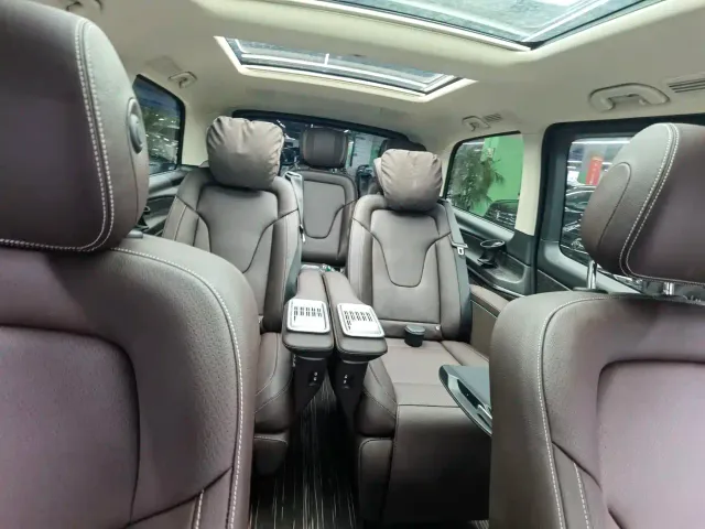 Mercedes-Benz V-Class — Фото автомобиля 10