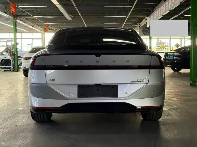Xpeng P7+ — Фото автомобиля 4