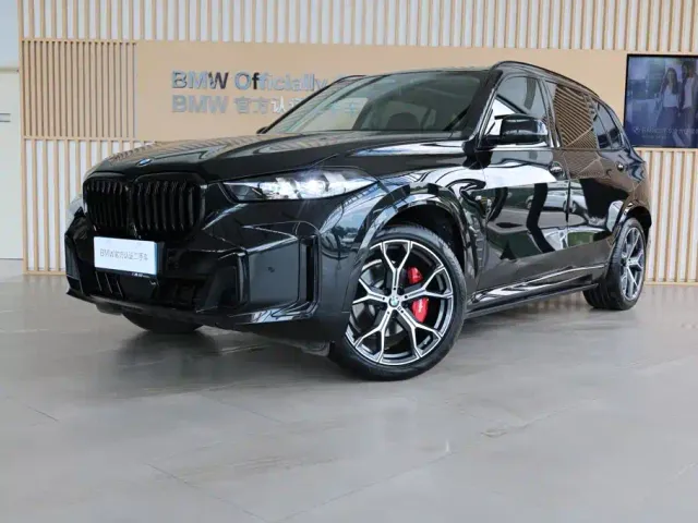 Фотография автомобиля — BMW X5