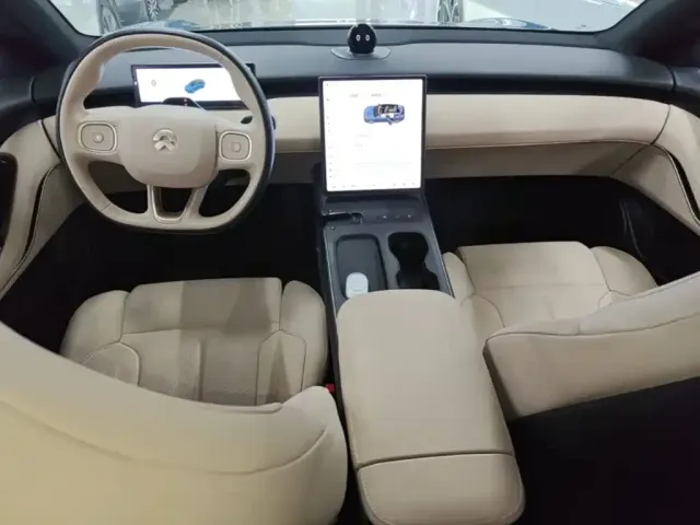 Nio ET5 Touring — Фото автомобиля 9
