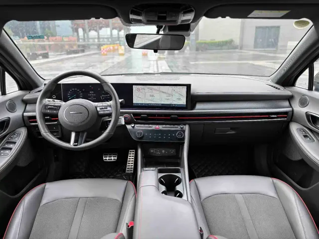 Hyundai Sonata — Фото автомобиля 5