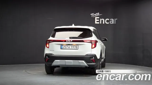 Kia Seltos New — Фото автомобиля 4