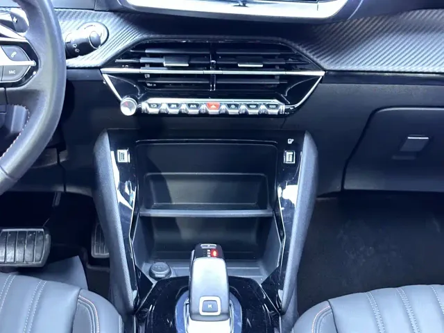 Peugeot 2008 — Фото автомобиля 11