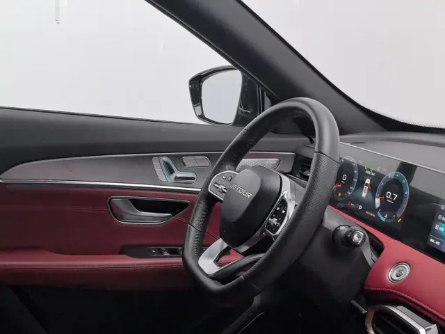 Jetour Jetour X70 PLUS 2021 1.6T DCT Star 7-Seater — Фото автомобиля 22