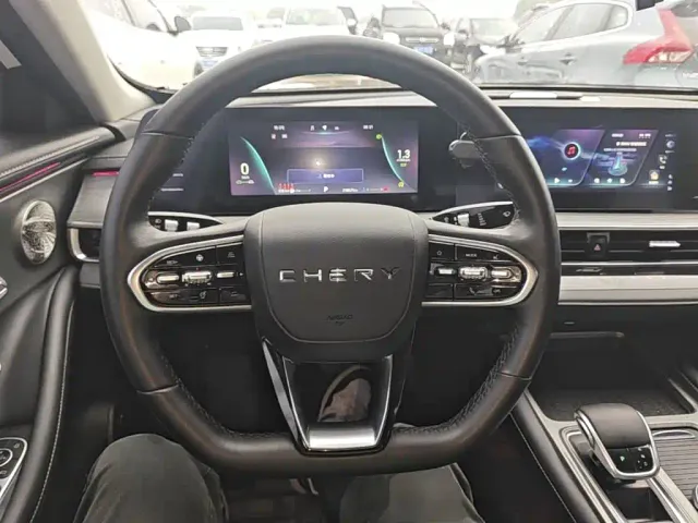 Chery Arrizo 8 — Фото автомобиля 10