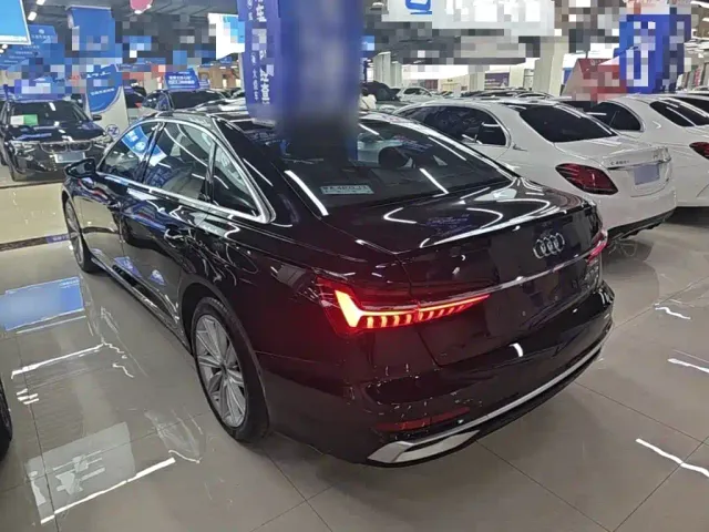 Audi A6L — Фото автомобиля 4