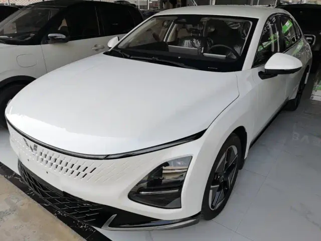 Фотография автомобиля — Wuling Starlight