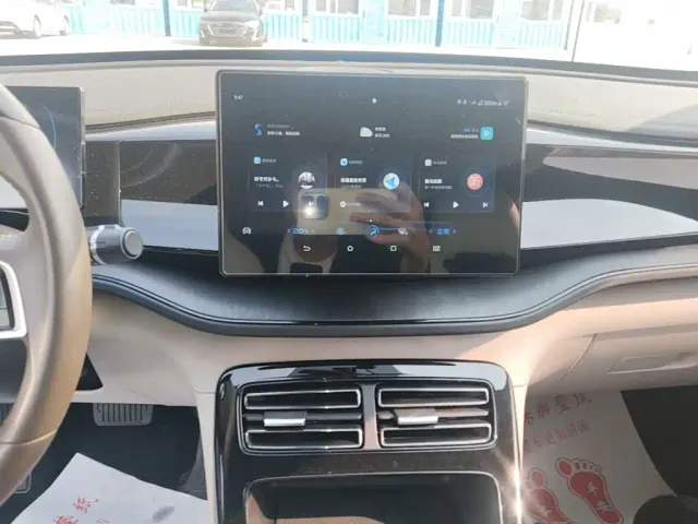 BYD Qin PLUS — Фото автомобиля 12