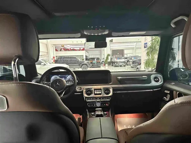 Mercedes-Benz G-Class — Фото автомобиля 23