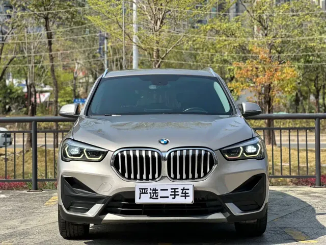 BMW X1 — Фото автомобиля 2