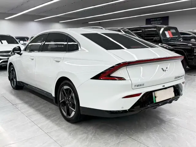 Wuling Starlight — Фото автомобиля 4