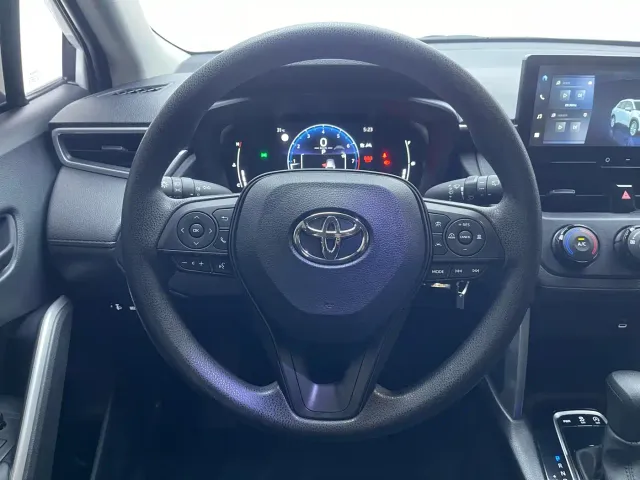 Toyota Corolla Cross — Фото автомобиля 16