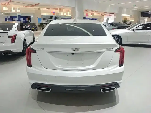 Cadillac CT5 — Фото автомобиля 5