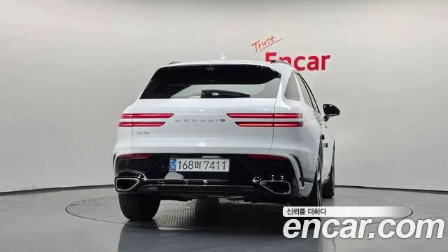 Genesis GV70 — Фото автомобиля 4